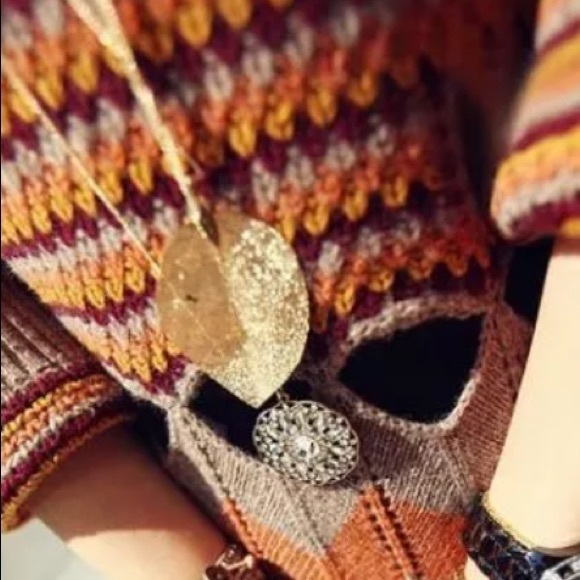 ❤️gorgeous gold leaf statement sweater necklace - Picture 5 of 8